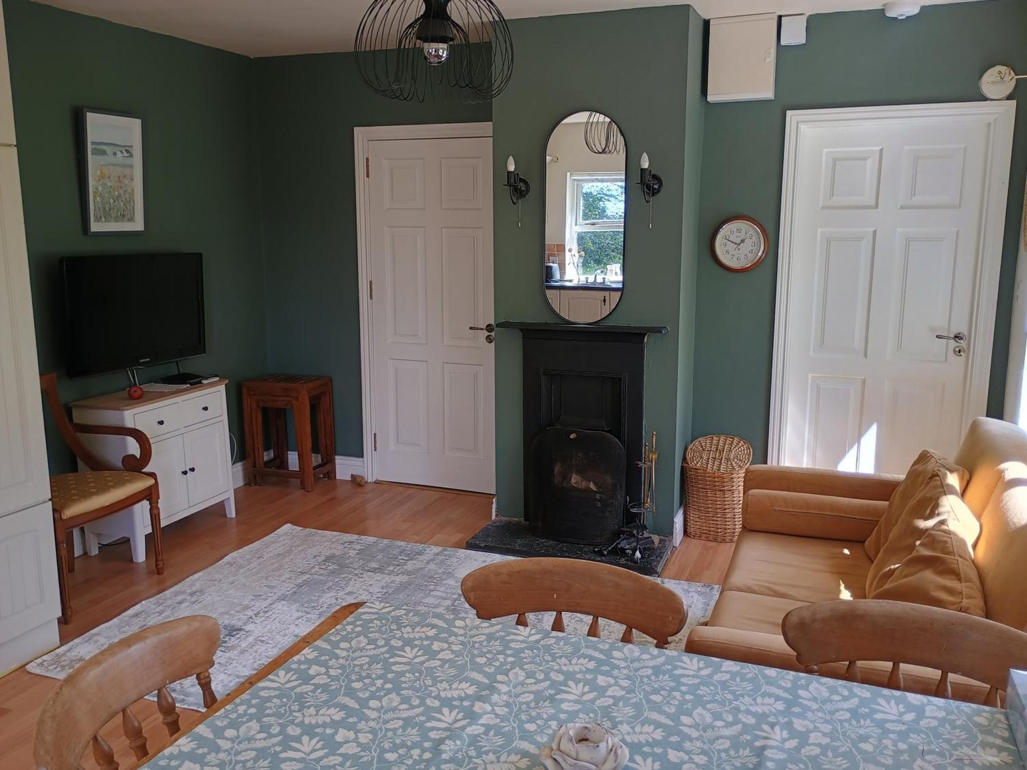 Mountshannon Cottage Екстериор снимка
