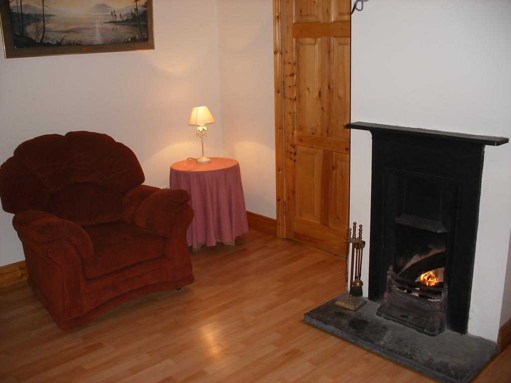 Mountshannon Cottage Екстериор снимка
